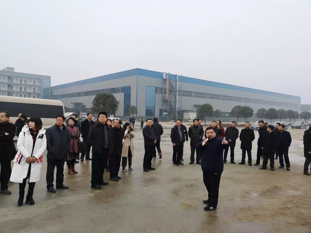 隨州市委、市人大代表團(tuán)蒞臨程力集團(tuán)商用車產(chǎn)業(yè)園視察